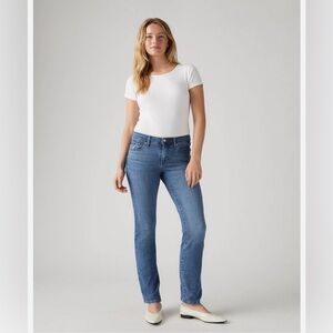 Levi’s Classic Straight Fit Jeans